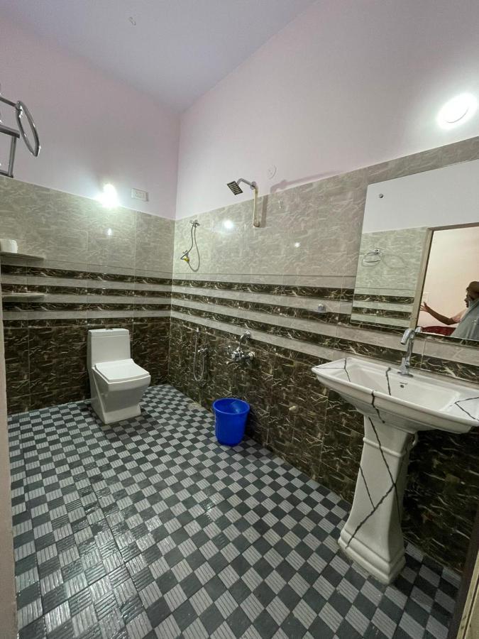Veeru Homestay Hospet Esterno foto
