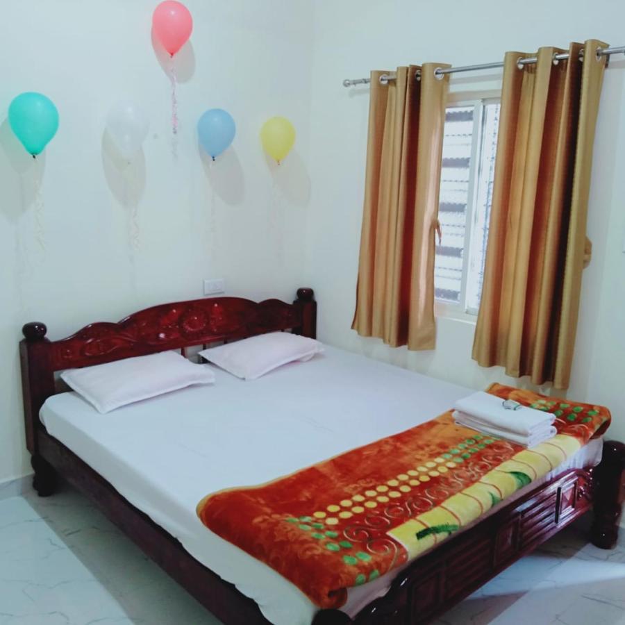 Veeru Homestay Hospet Esterno foto