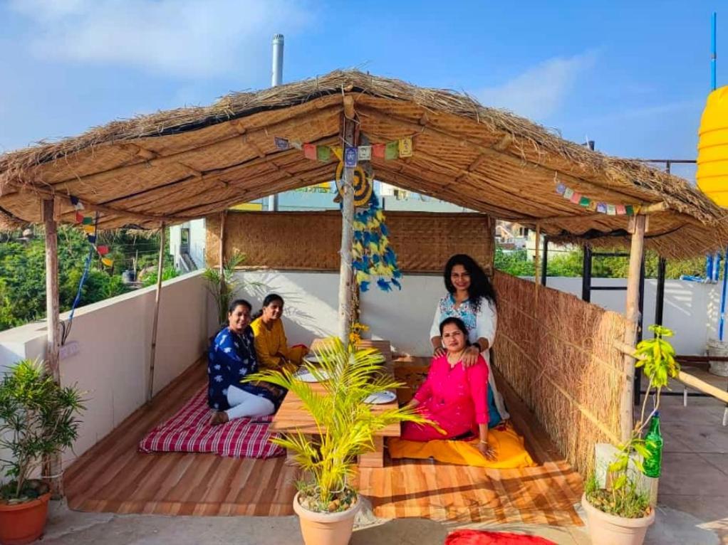 Veeru Homestay Hospet Esterno foto